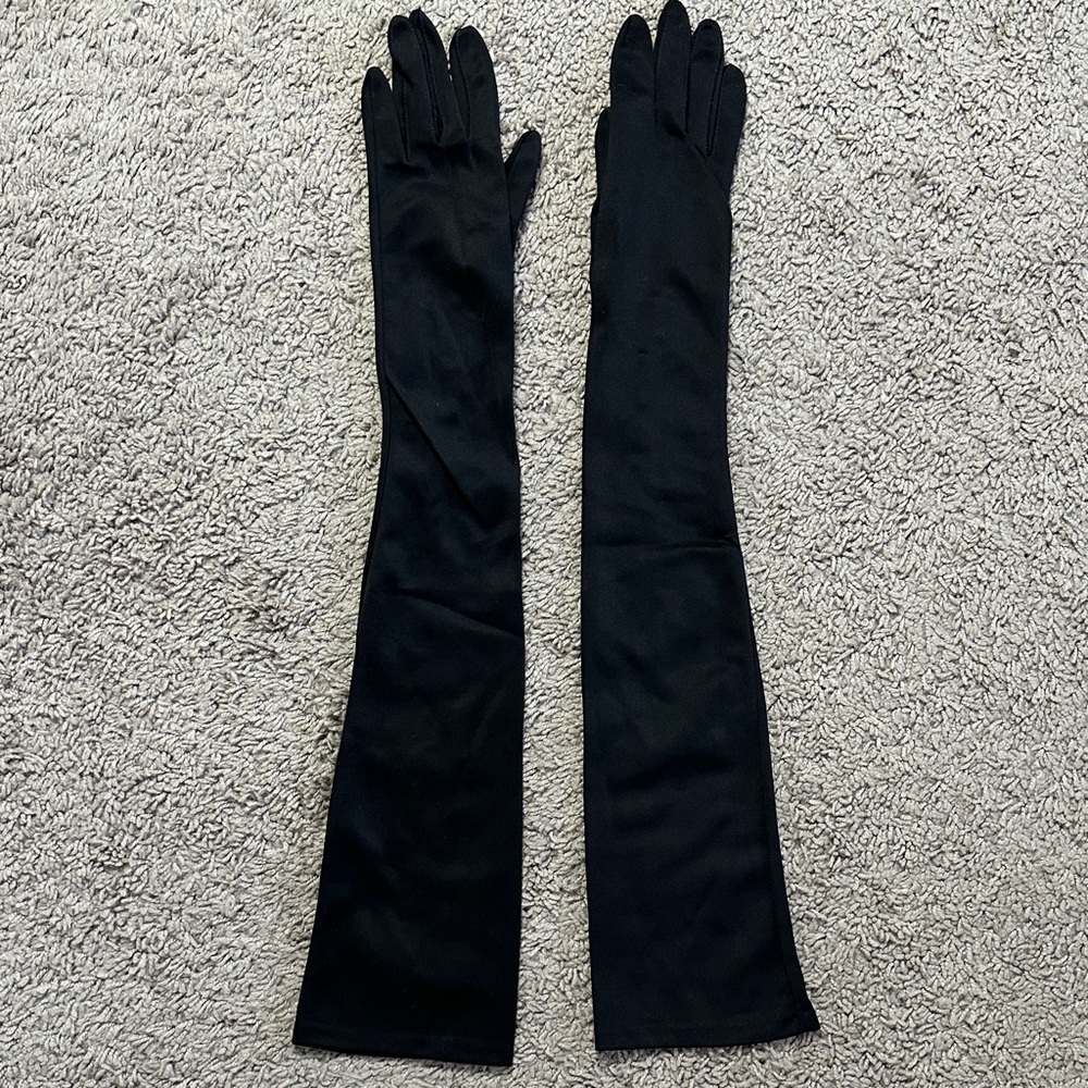 Vintage Elegant Black Long Opera Gloves - Picture 2 of 5
